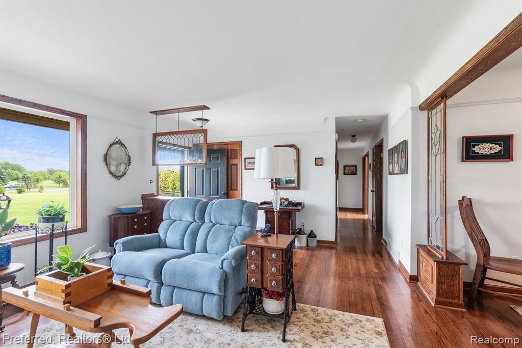 20931 Napier Road Northville, MI 48167 - Photo 11 of 32 Gallery Image 11