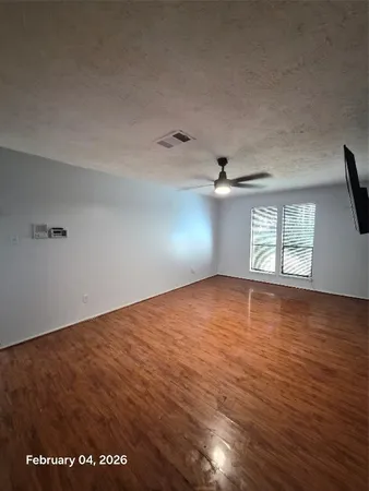 $2,250 | 2923 Edgewood Drive, Sugar Land, TX 77479