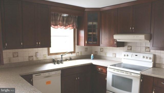 665 North Middle Road Newville, PA 17241 - Photo 2 of 15 Kitchen