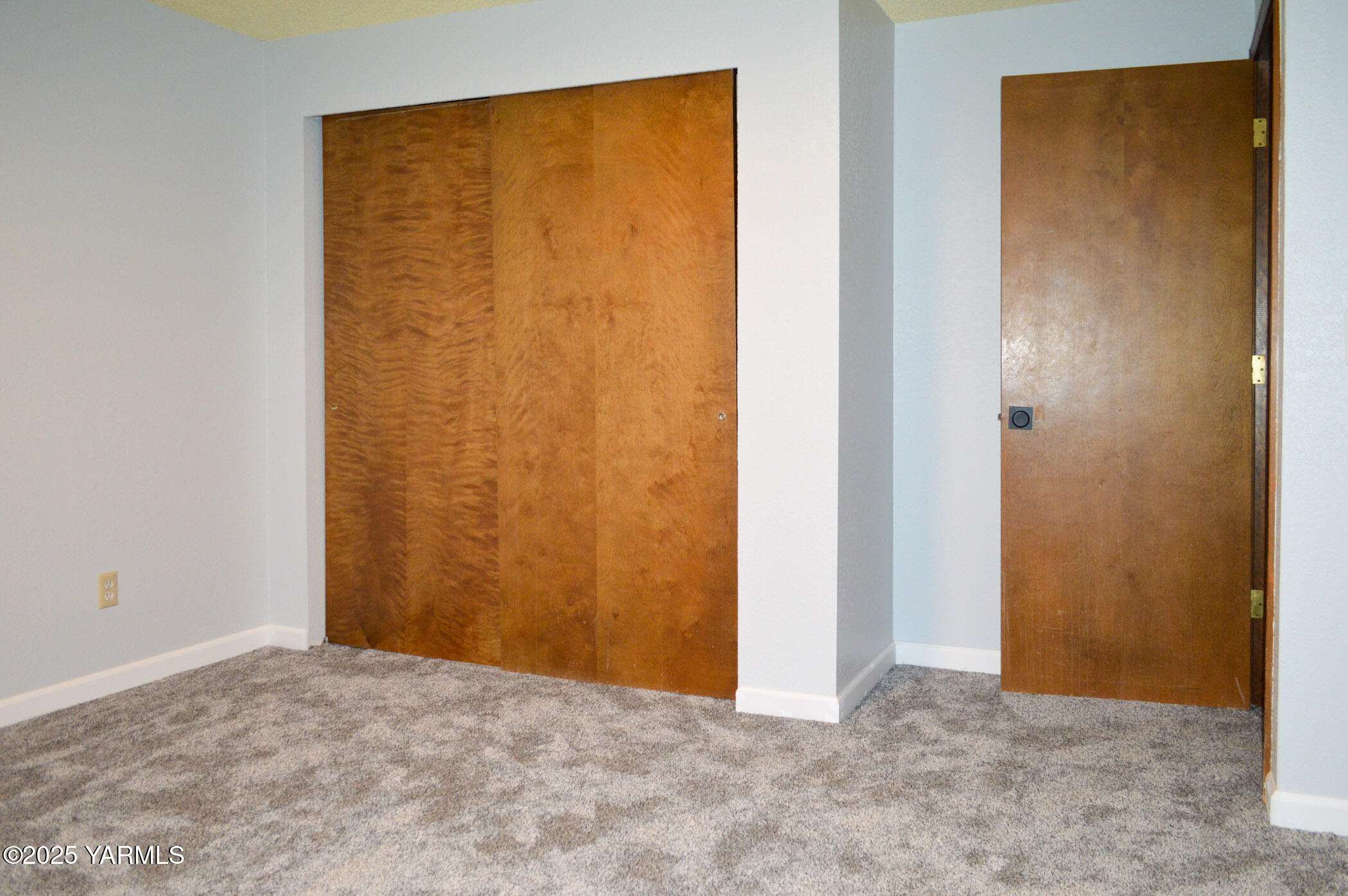 11 Echo Court Yakima, WA 98908 - Photo 13 of 29 Primary Bedroom