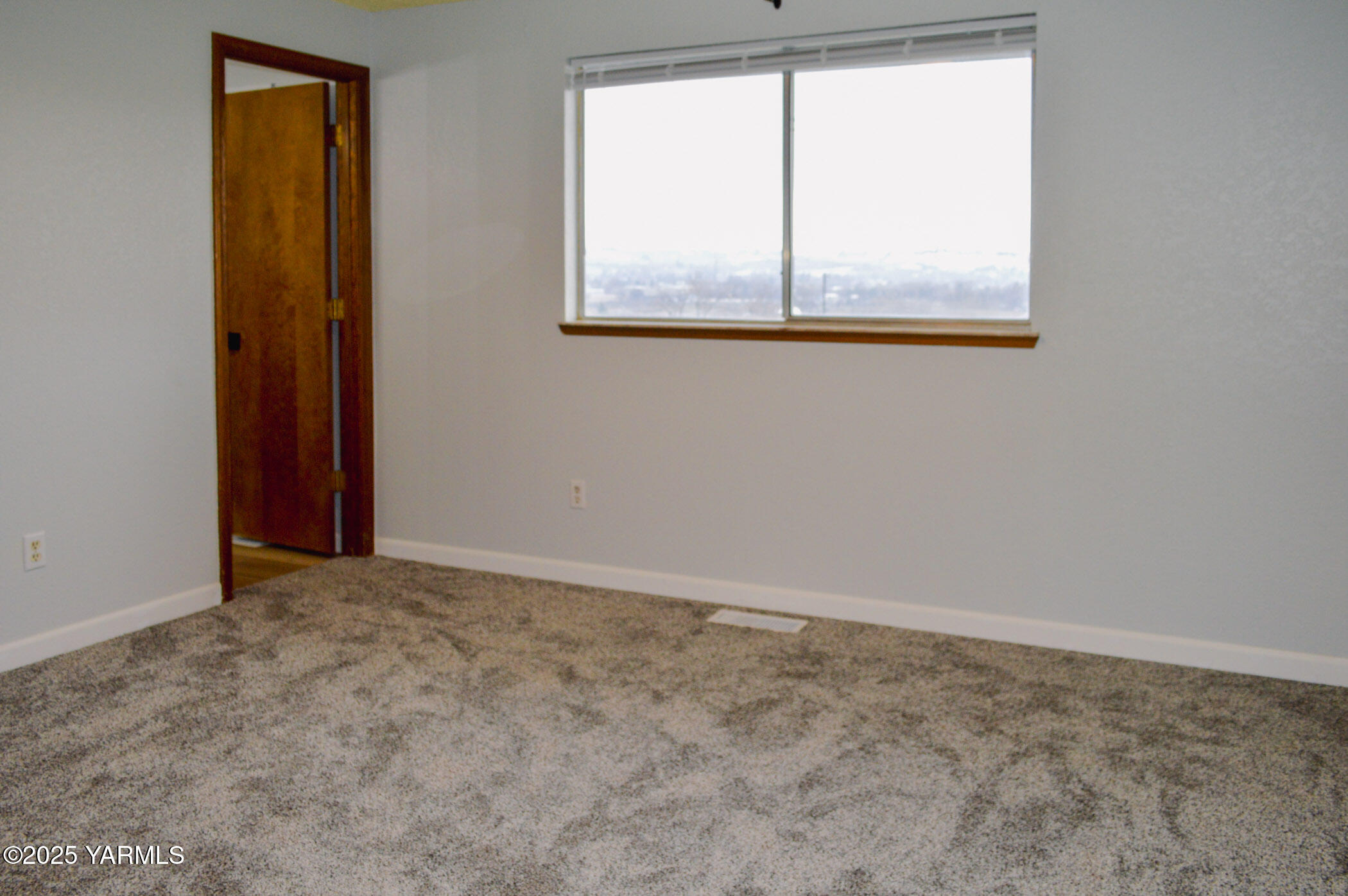 11 Echo Court Yakima, WA 98908 - Photo 14 of 29 View North