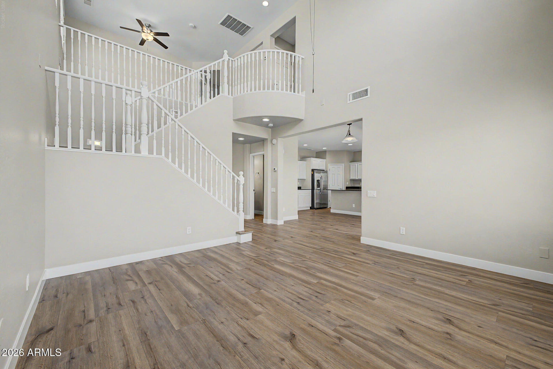 2042 West Davis Road Phoenix, AZ 85023 - Photo 13 of 59 13 - Davis
