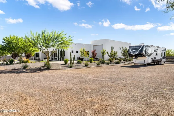 $1,450,000 | 37239 North 11th Avenue, Phoenix, AZ 85086