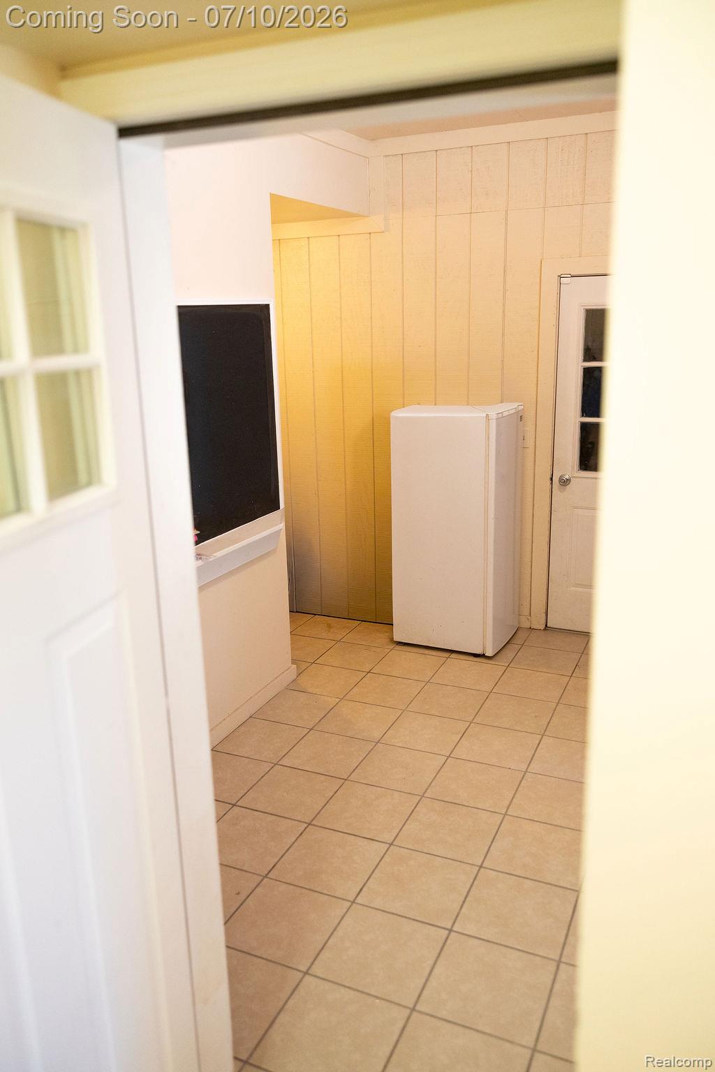 5052 Beecher Road Flint, MI 48532 - Photo 6 of 28 _B0A5348.jpg