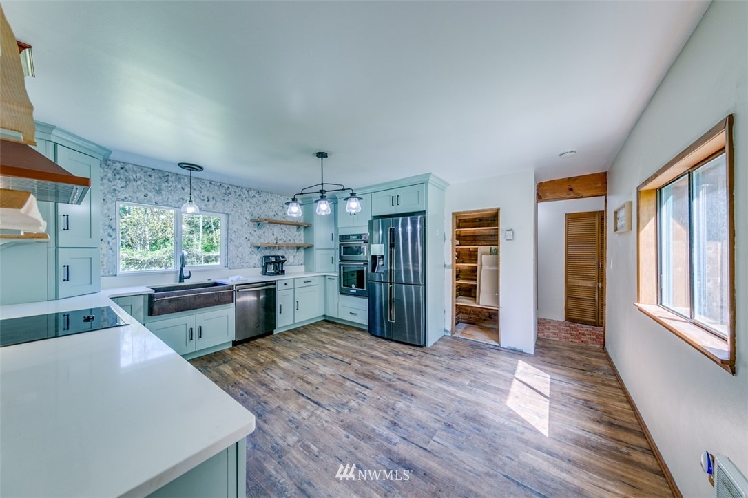 446 Grant Road Port Angeles, WA 98363 - Photo 10 of 40 Gallery Image 10