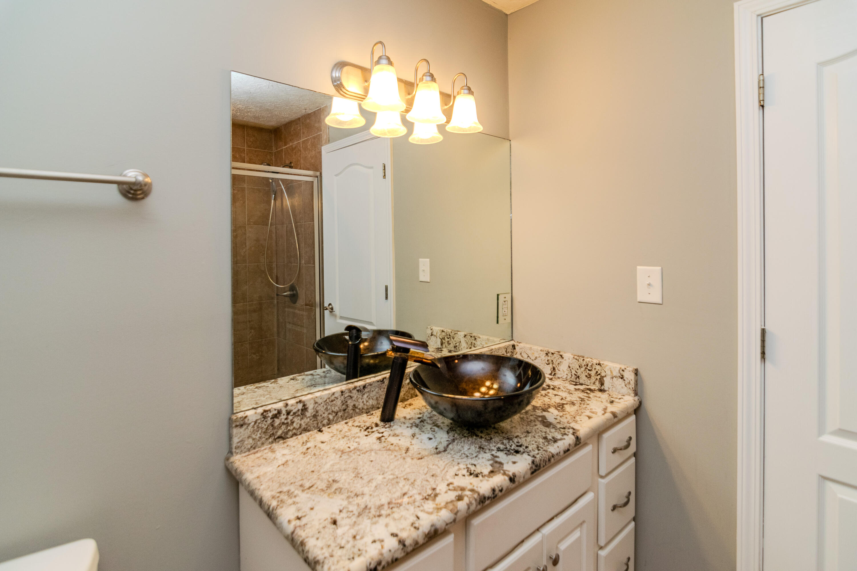 180 Regency Point Path Lexington, KY 40503 - Photo 15 of 29 180RegencyPoint-0093