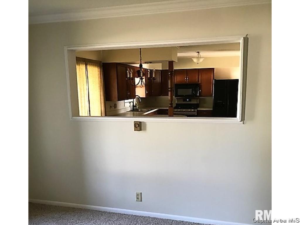2428 Tamaroa Trail Springfield, IL 62702 - Photo 7 of 31