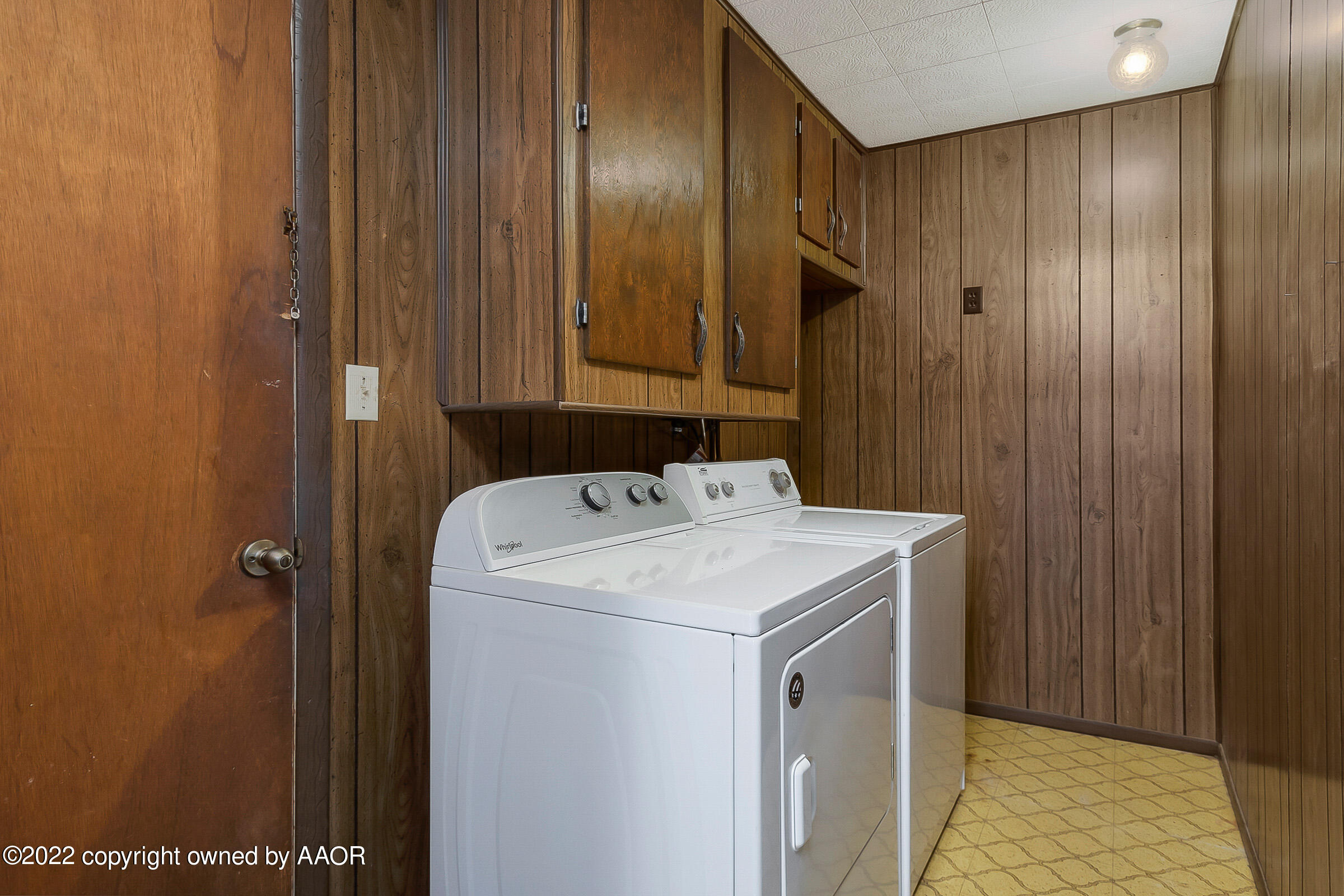 5308 Parker Street Amarillo, TX 79110 - Photo 13 of 16 013_Utility Room