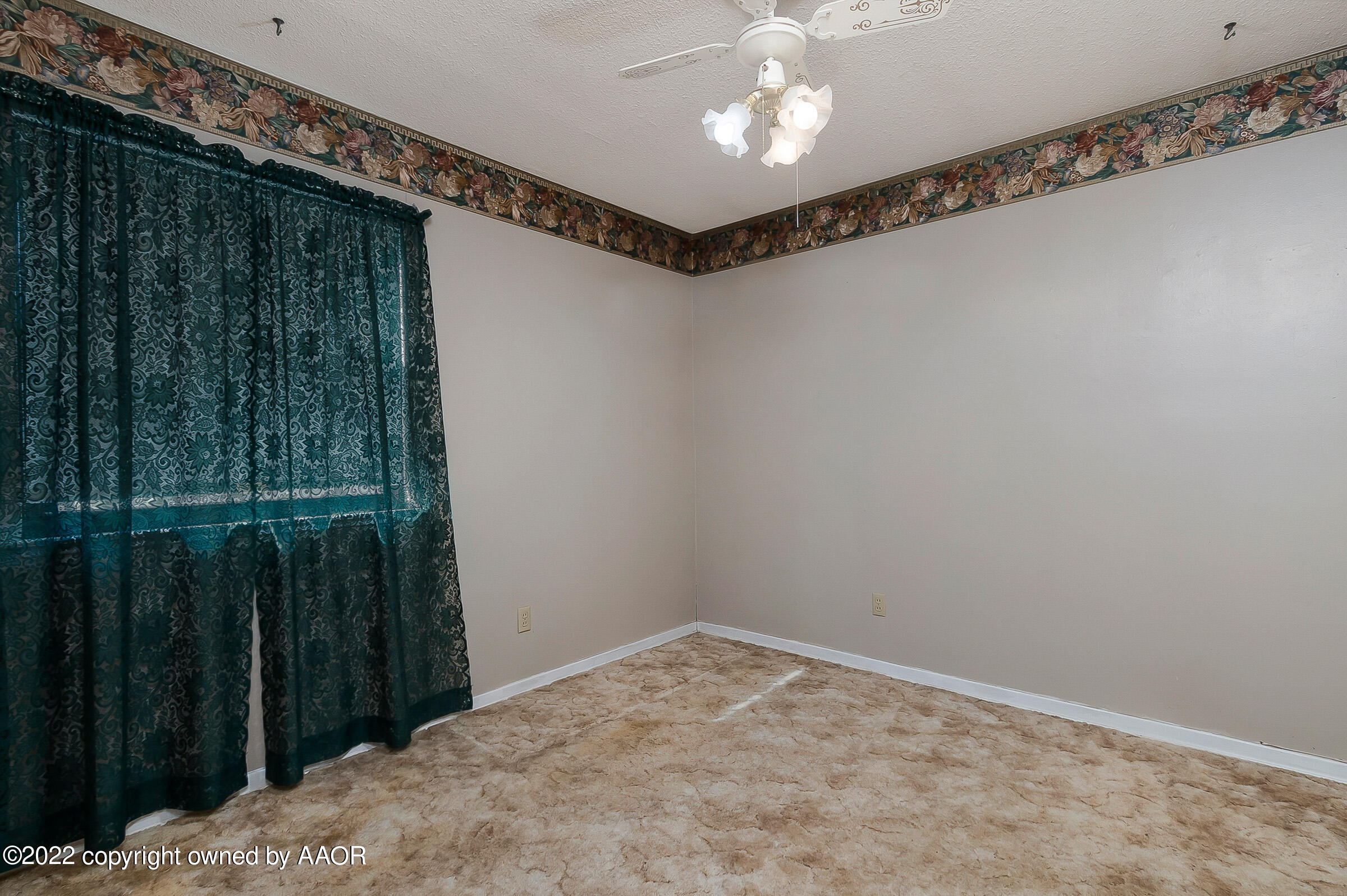 5308 Parker Street Amarillo, TX 79110 - Photo 9 of 16 009_Bedroom 2