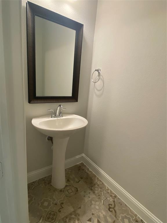 409 Caddo Ridge Lane Mansfield, TX 76063 - Photo 8 of 39 Gallery Image 8