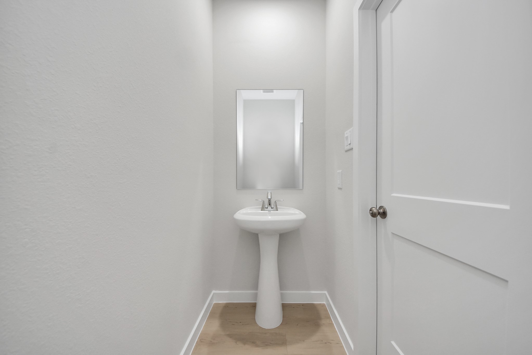 473 Shoreview Drive Conroe, TX 77303 - Photo 17 of 49 a bathroom with a sink