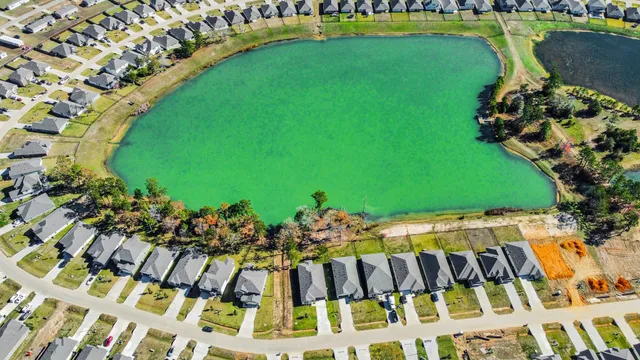 a view of an outdoor space