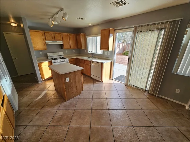 $1,850 | 6030 Blue Autumn Street, North Las Vegas, NV 89031