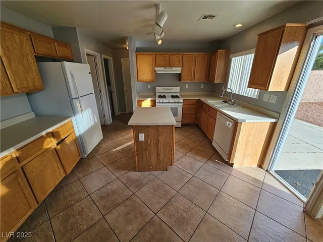 $1,850 | 6030 Blue Autumn Street, North Las Vegas, NV 89031