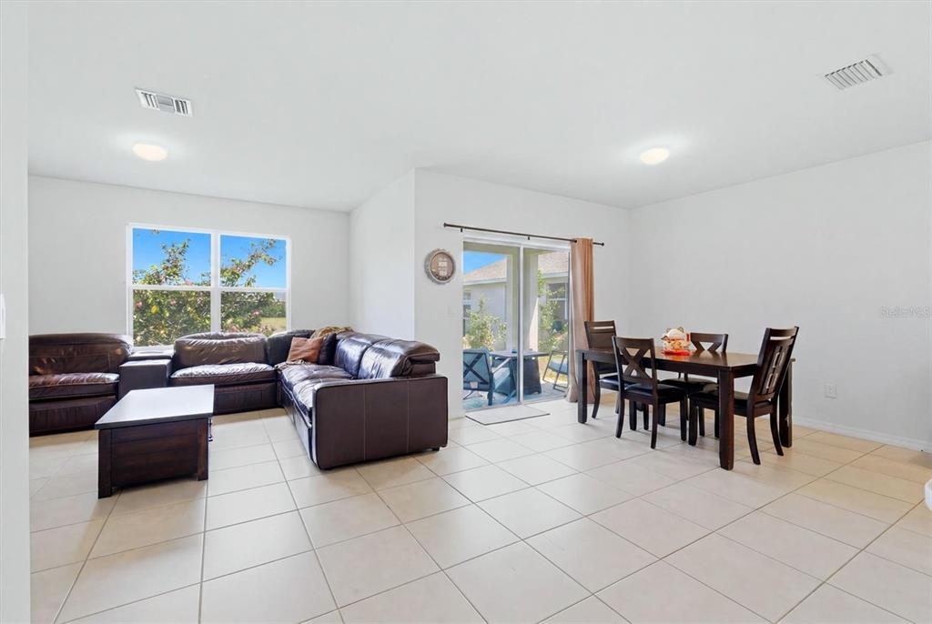 258 Rio De Janeiro Avenue Punta Gorda, FL 33983 - Photo 5 of 34