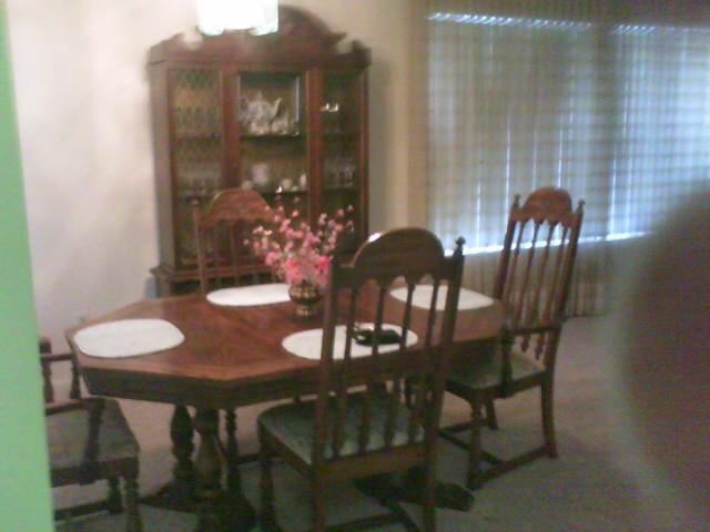 2010 Colonial Road, Unit 6 Fort Pierce, FL 34950 - Photo 4 of 6 dining