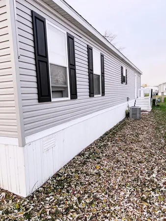 $100,000 | 21123 Chateau Thierry Drive North, Macomb, MI 48044