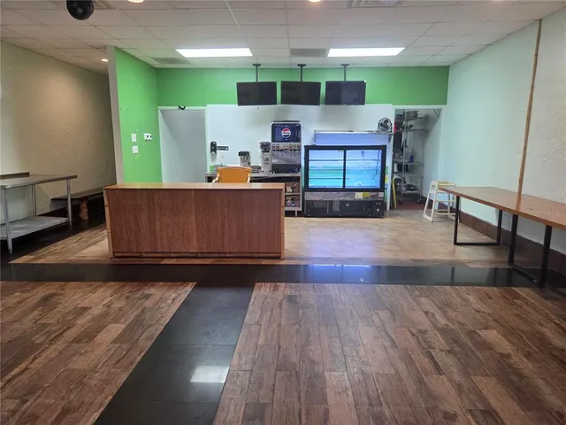 $3,000 | 38201 10th Avenue, Zephyrhills, FL 33542