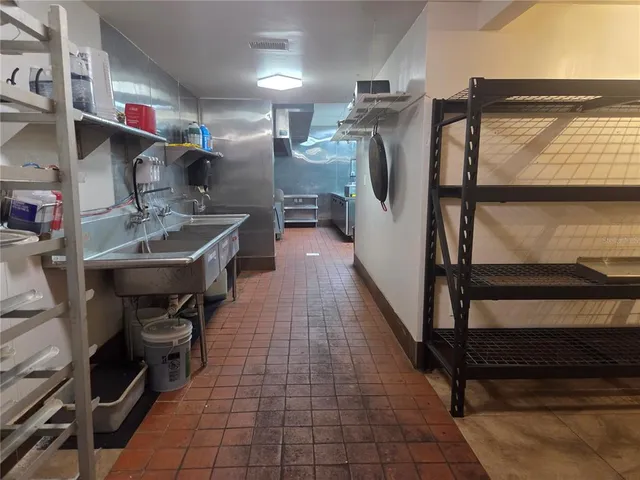 $3,000 | 38201 10th Avenue, Zephyrhills, FL 33542