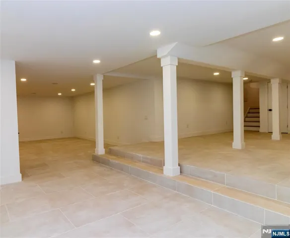 an empty room with an entryway