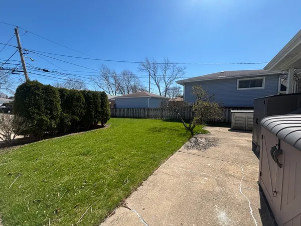 $399,900 | 8049 East Prairie Road, Skokie, IL 60076