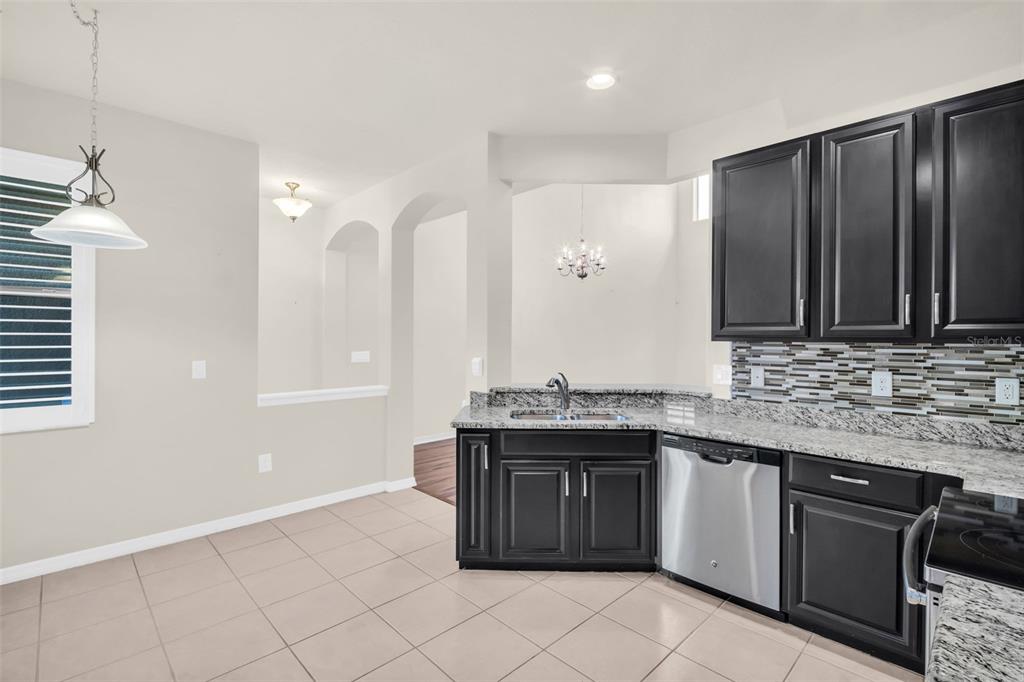 4739 Silverking Way Palm Harbor, FL 34684 - Photo 16 of 52