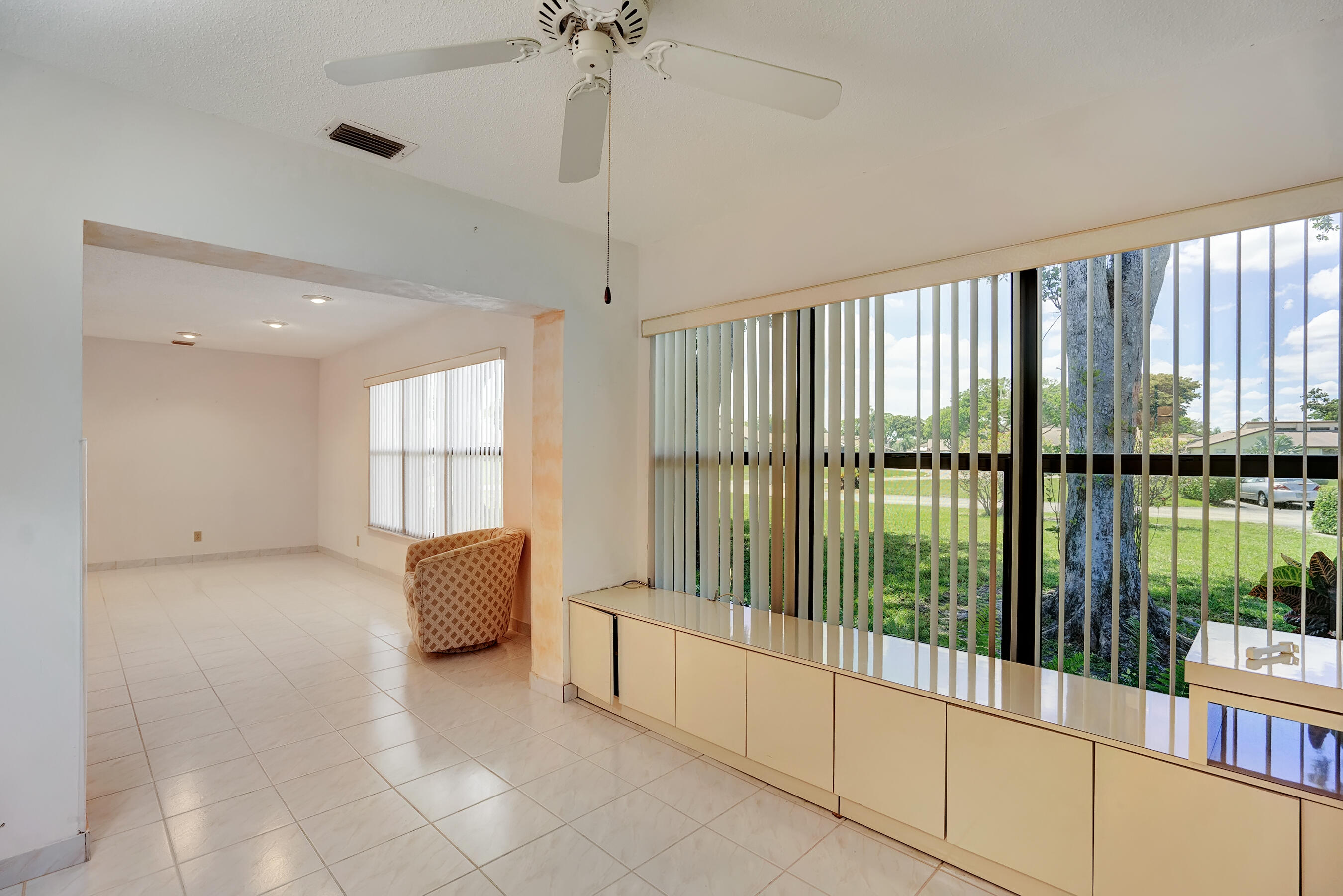 14100 Nesting Way, Unit D Delray Beach, FL 33484 - Photo 8 of 31 a view of a livingroom with furniture