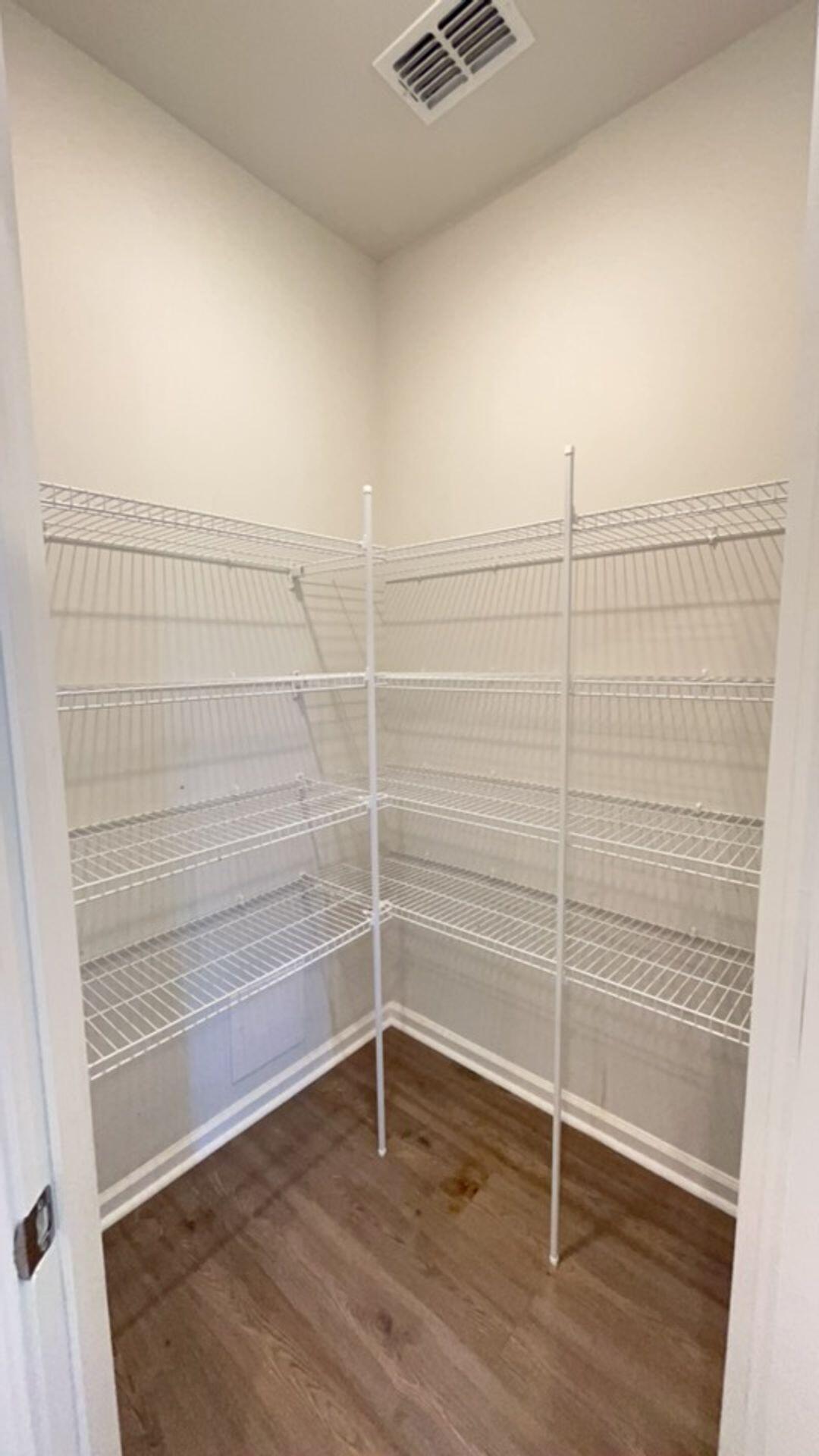 561 Blueway Avenue Summerville, SC 29486 - Photo 9 of 20 561.12