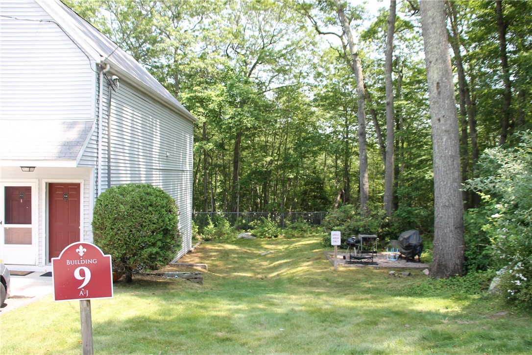 9 Apache Drive, Unit J Westerly, RI 02891 - Photo 17 of 19