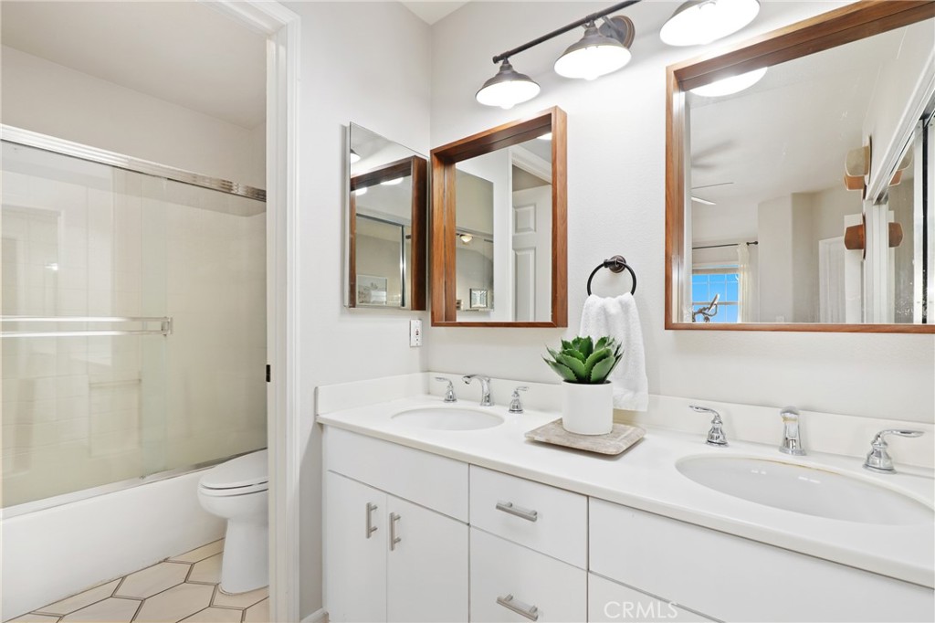 12 Montana Del Lago Drive, Unit 168 Rancho Santa Margarita, CA 92688 - Photo 26 of 38