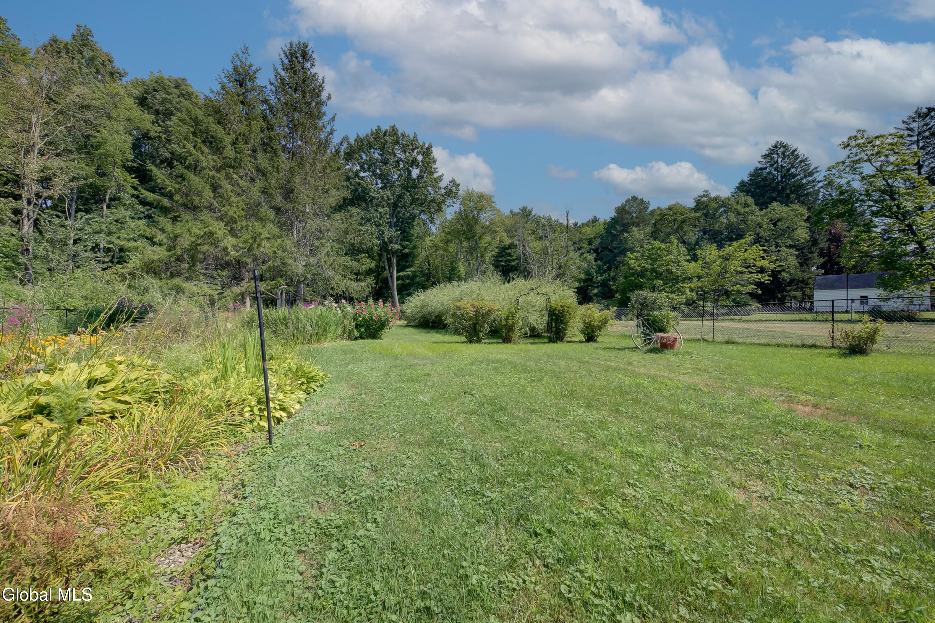 59 New Shaker Road Colonie, NY 12205 - Photo 63 of 81 59 New Shaker Rd-30