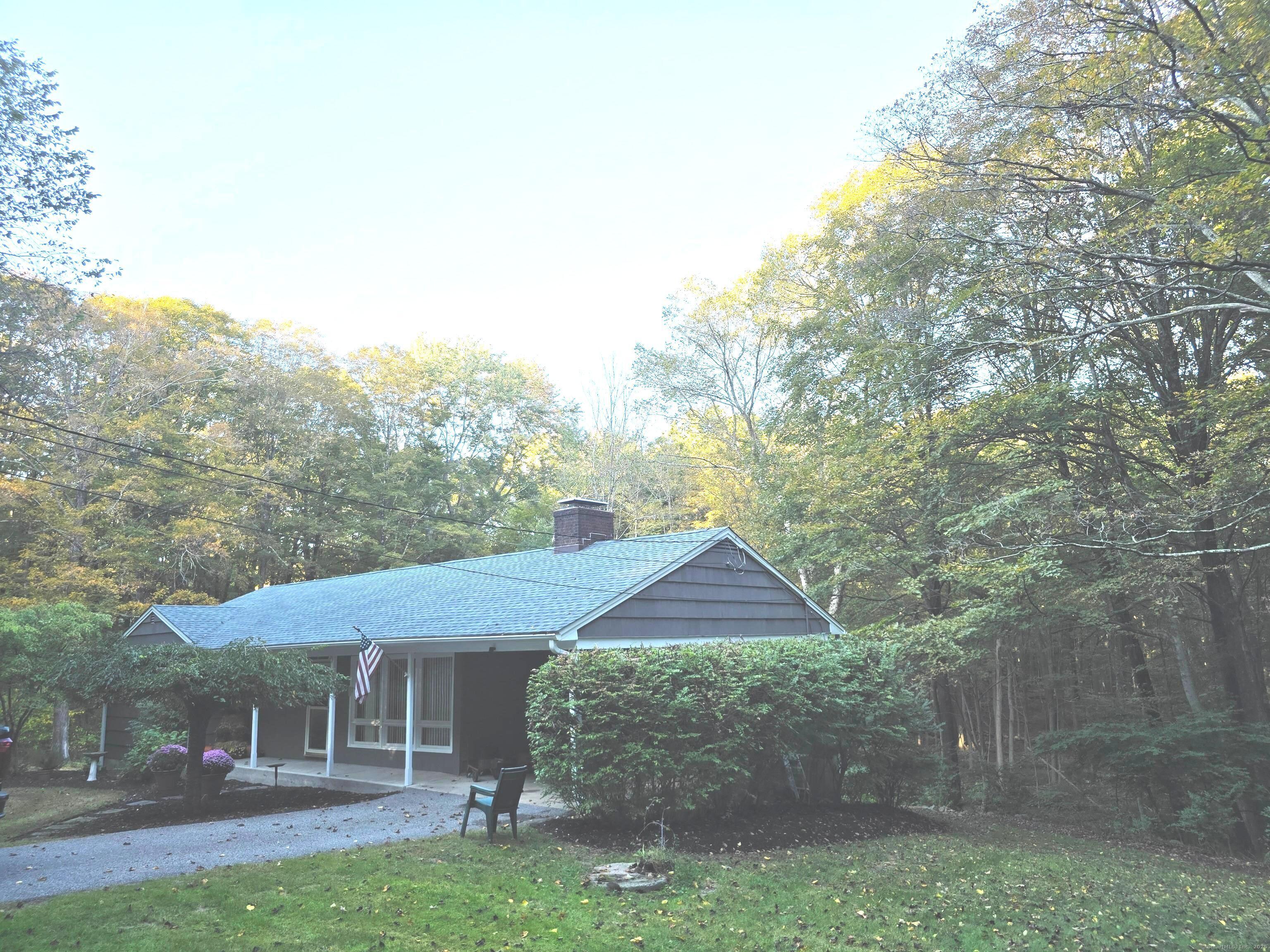 32 Old Green Road Newtown, CT 06482 - Photo 2 of 29