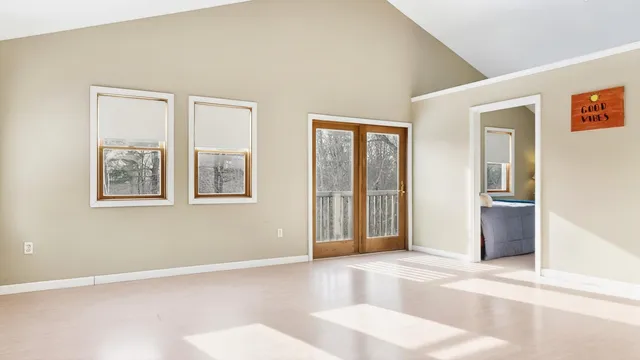 $470,000 | 163 Valley Road, Raymond, ME 04071