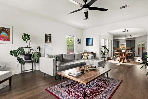 $800,000 | 1600 Maple Avenue, Unit 1, Austin, TX 78702