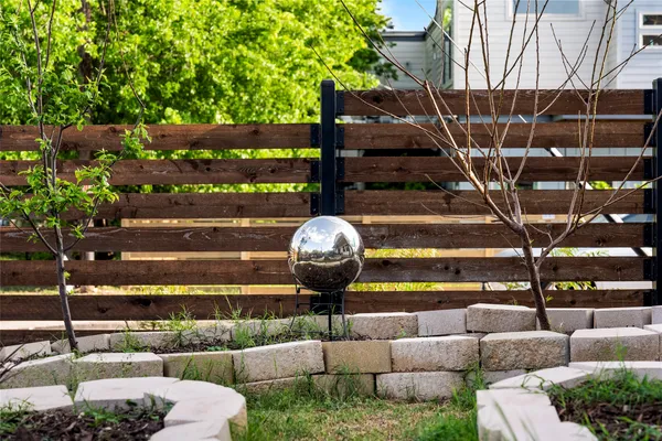 $800,000 | 1600 Maple Avenue, Unit 1, Austin, TX 78702