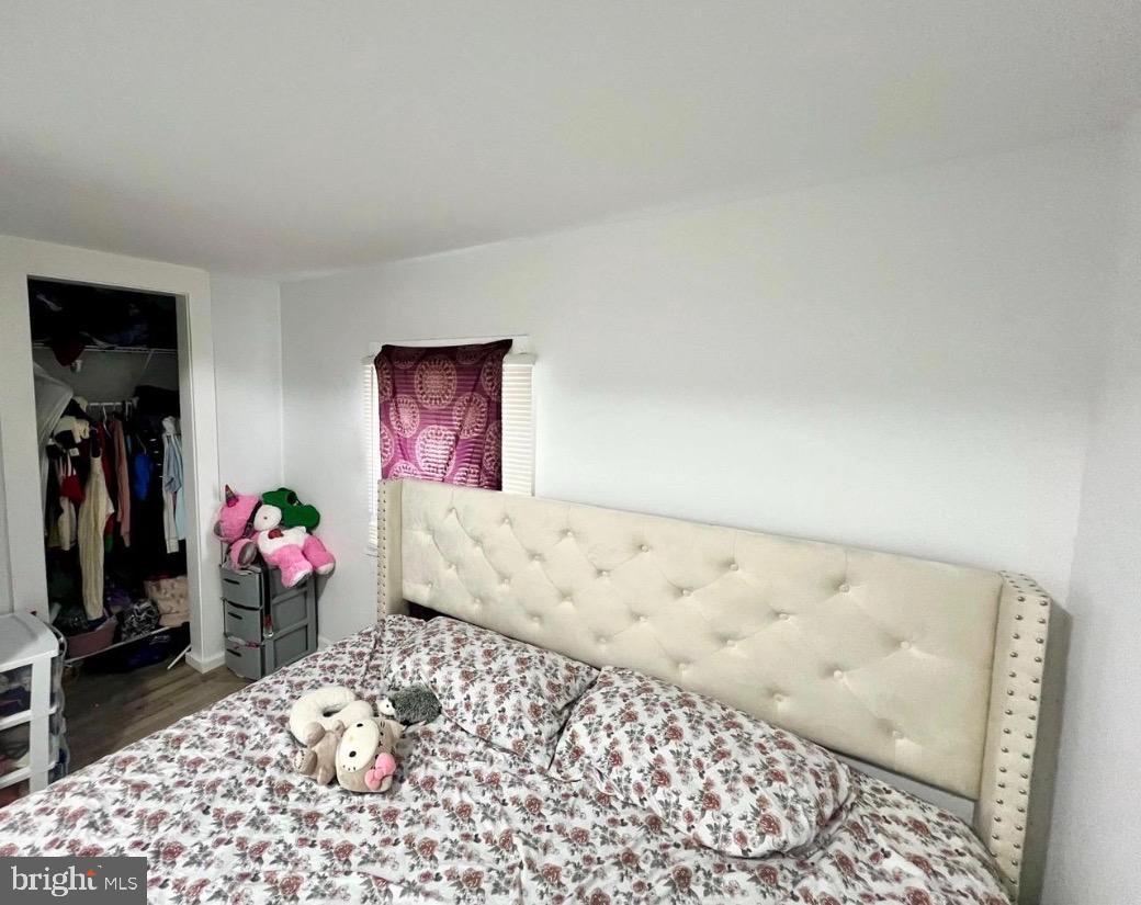 810 North Division Street Salisbury, MD 21801 - Photo 24 of 38 a very nice looking room with a couch