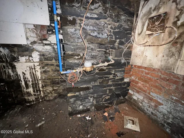 $145,000 | 84 Grand Street, Albany, NY 12202