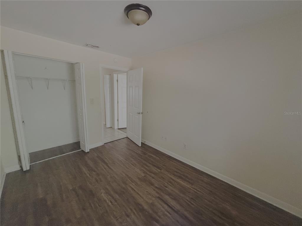 1915 Southwest 70th Terrace, Unit B Gainesville, FL 32607 - Photo 11 of 12