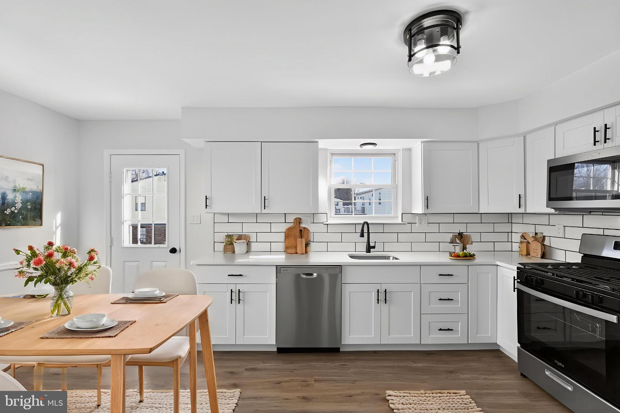 642 Rively Avenue Collingdale, PA 19023 - Photo 12 of 34 Kitchen with virtual staging