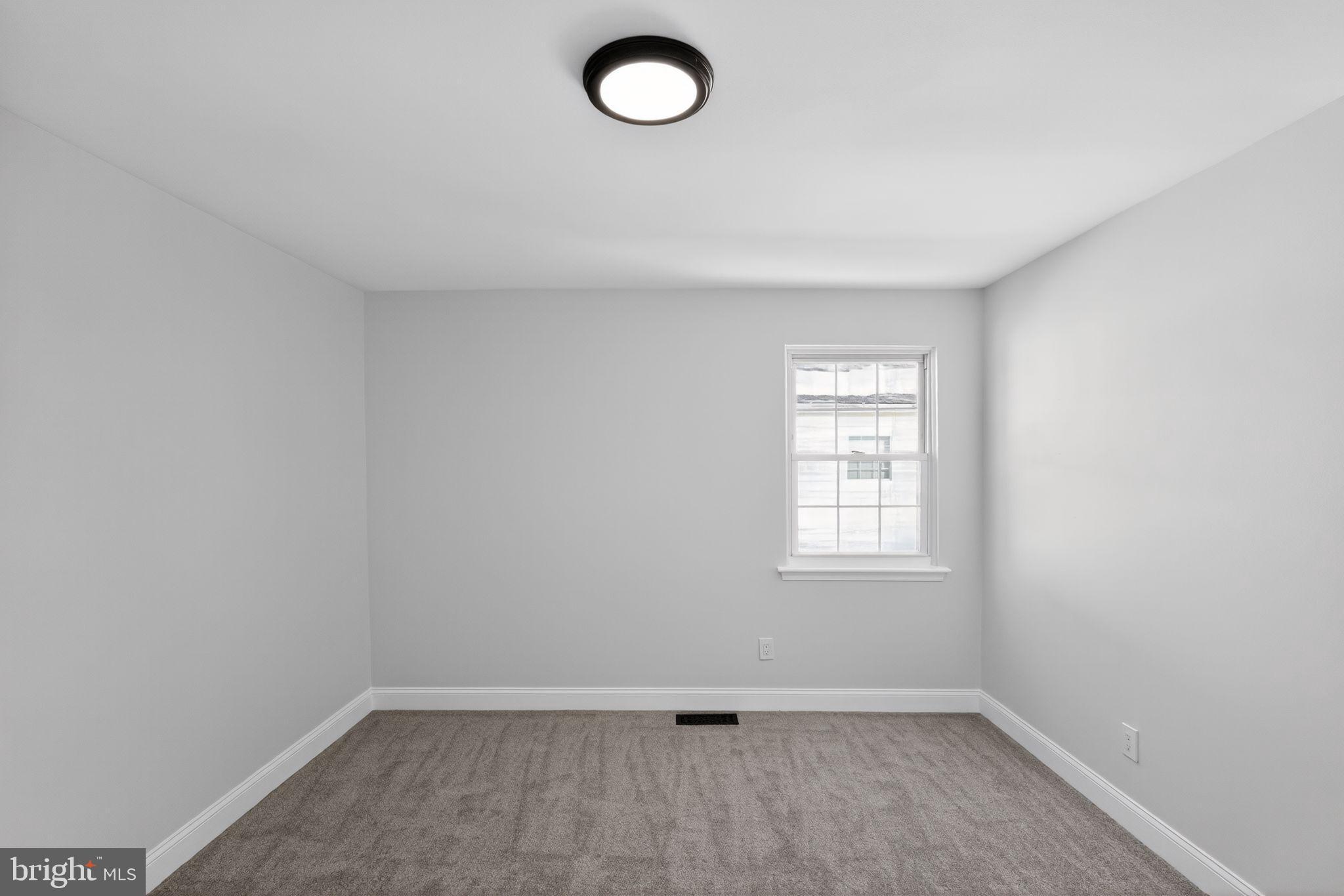 642 Rively Avenue Collingdale, PA 19023 - Photo 19 of 34