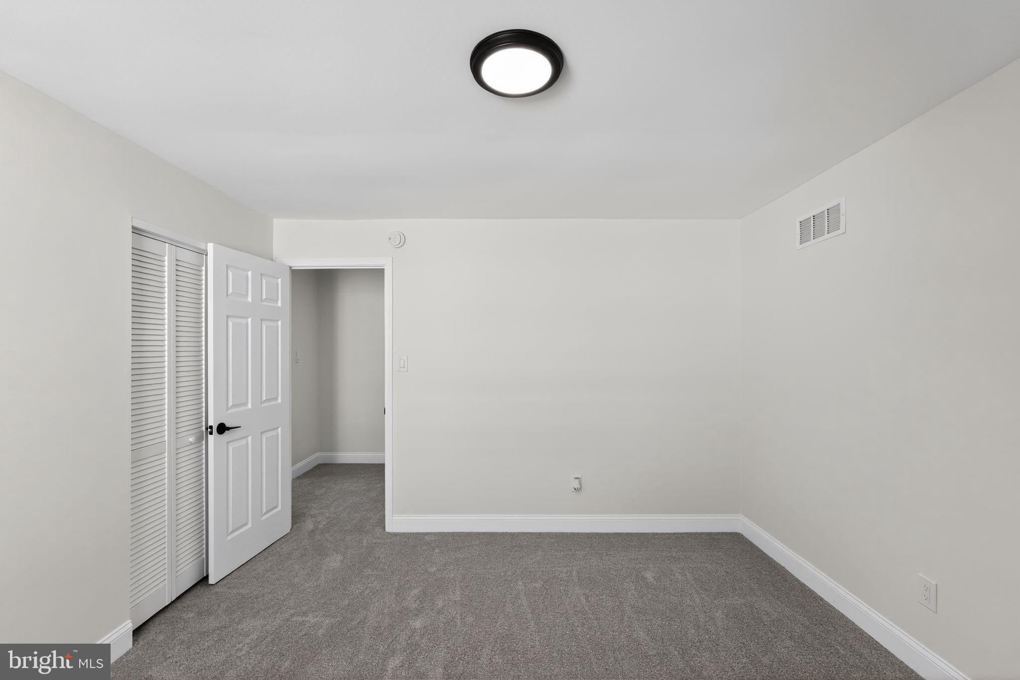 642 Rively Avenue Collingdale, PA 19023 - Photo 21 of 34