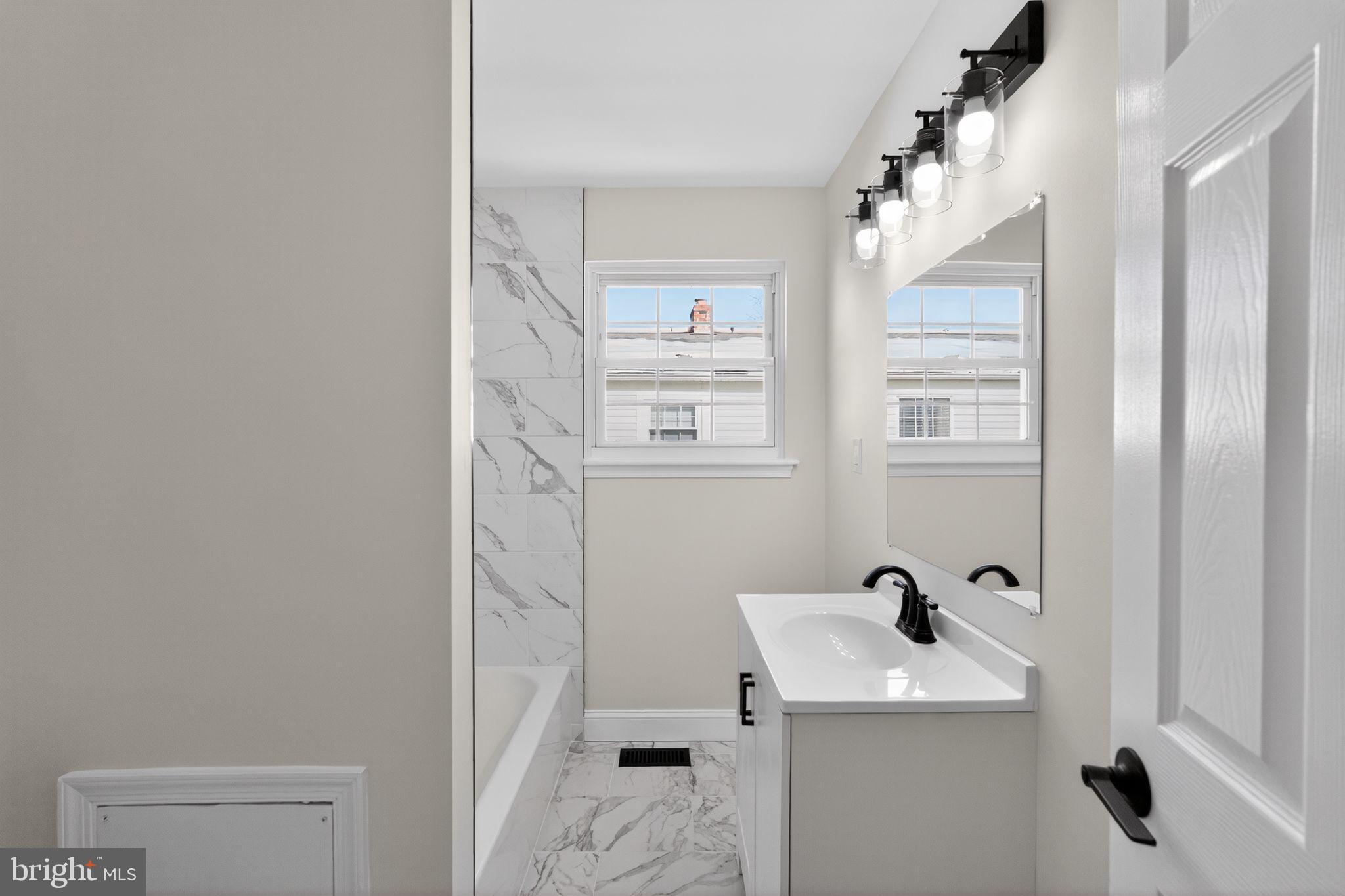 642 Rively Avenue Collingdale, PA 19023 - Photo 25 of 34 Full bathroom upstairs