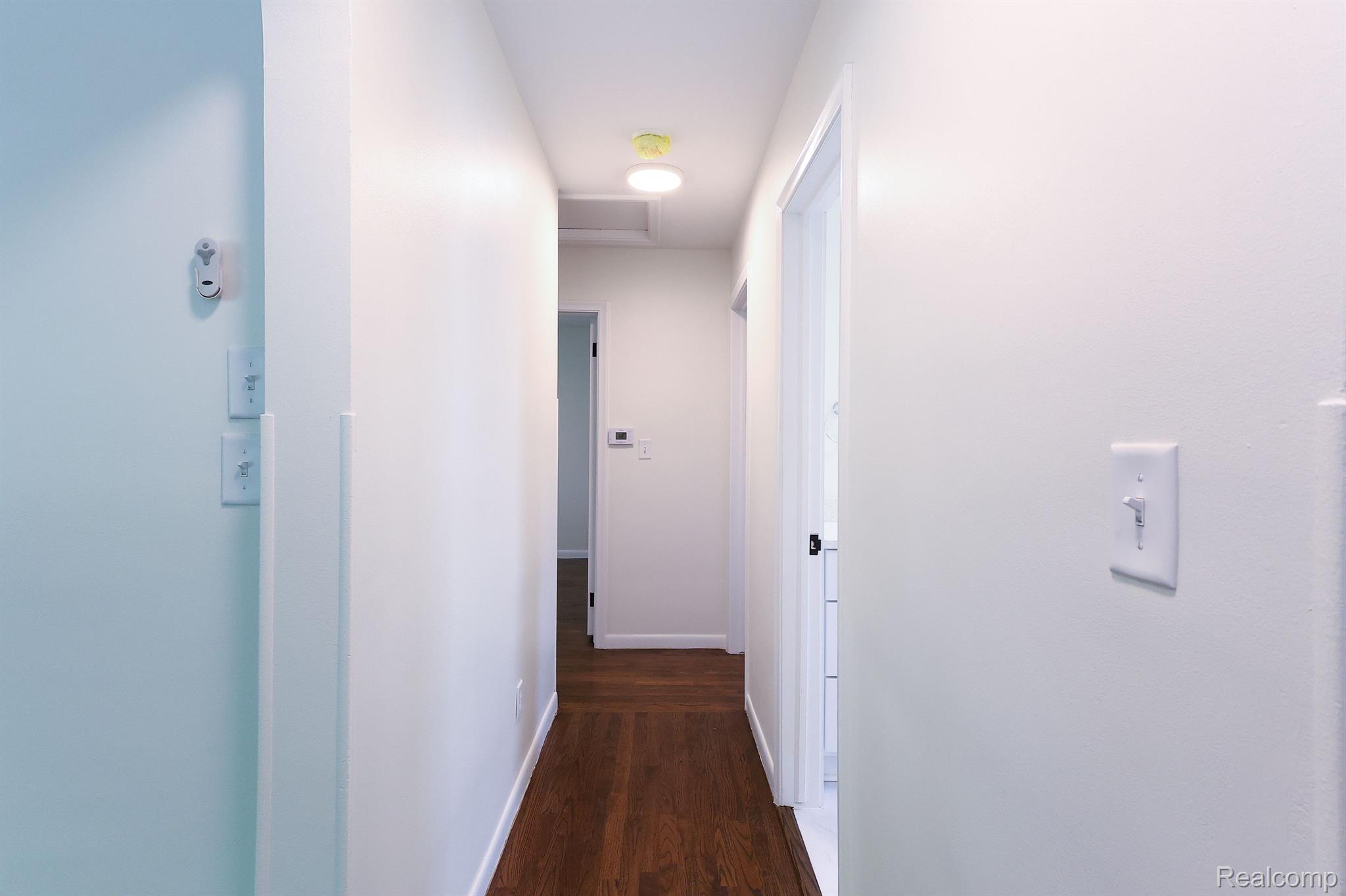 180 North Hewitt Road Ypsilanti, MI 48197 - Photo 17 of 31 Hallway towards bedrooms