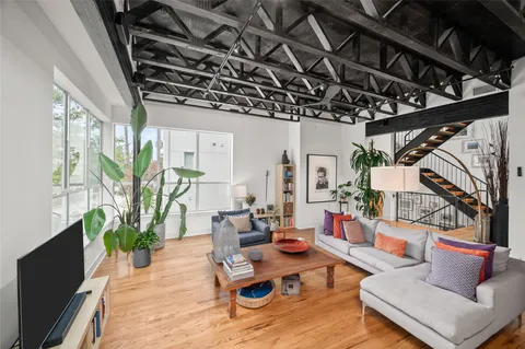 $640,000 | 2303 Whitney Street, Unit A, Houston, TX 77006