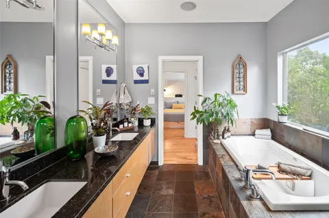 $640,000 | 2303 Whitney Street, Unit A, Houston, TX 77006