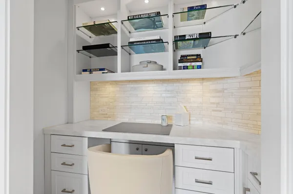 $20,000 | 150 Bradley Place, Unit 615, Palm Beach, FL 33480