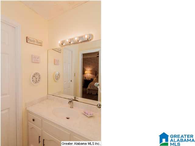 1937 Crossvine Road Birmingham, AL 35244 - Photo 17 of 29