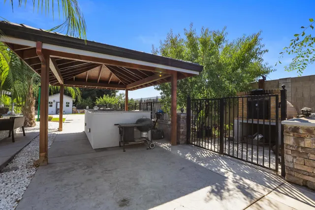 $3,000,000 | 4600 Tudor Rose Glen, Stockton, CA 95212