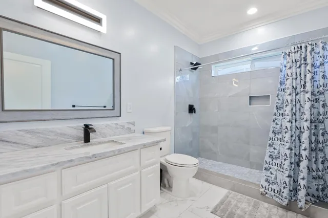 $3,000,000 | 4600 Tudor Rose Glen, Stockton, CA 95212