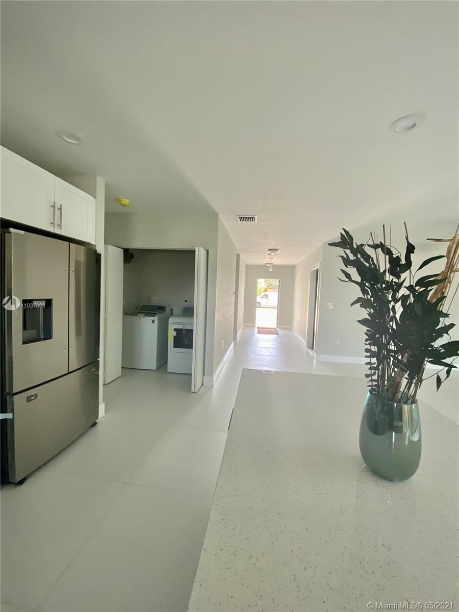 210 West 37th Street Riviera Beach, FL 33404 - Photo 3 of 9 Gallery Image 3